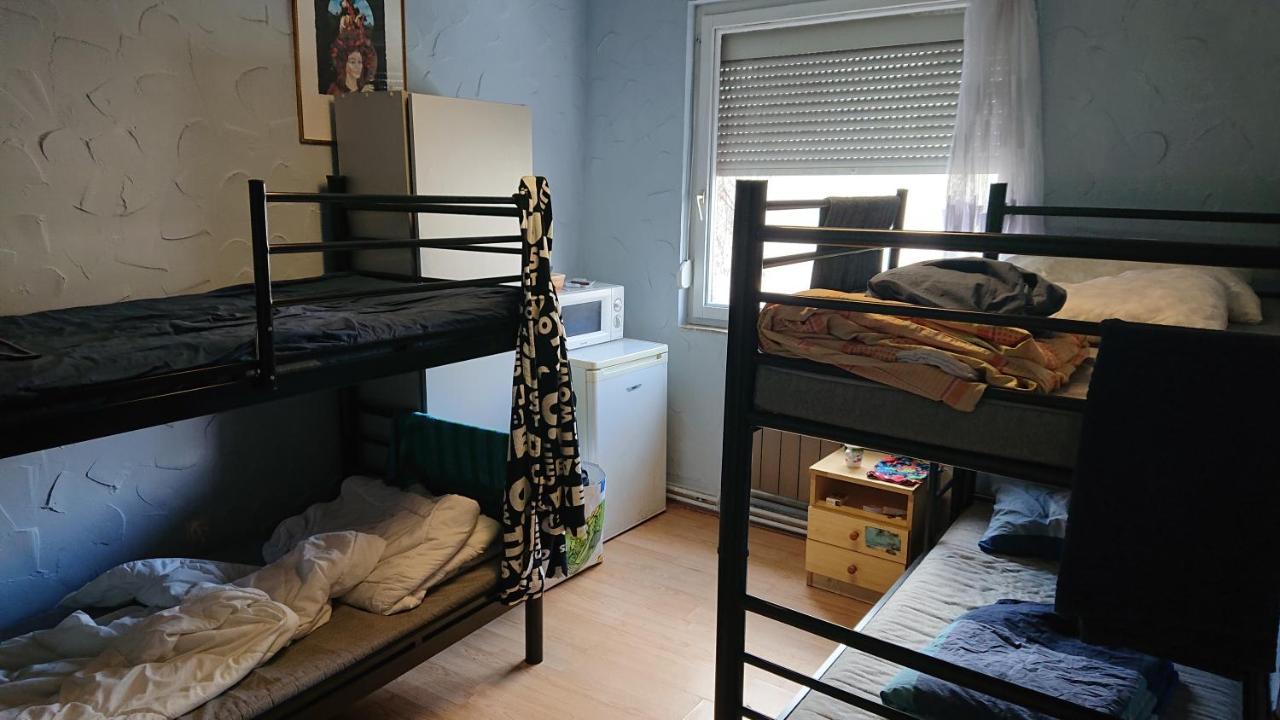 pillangó munkásszálló Budapest Esterno foto